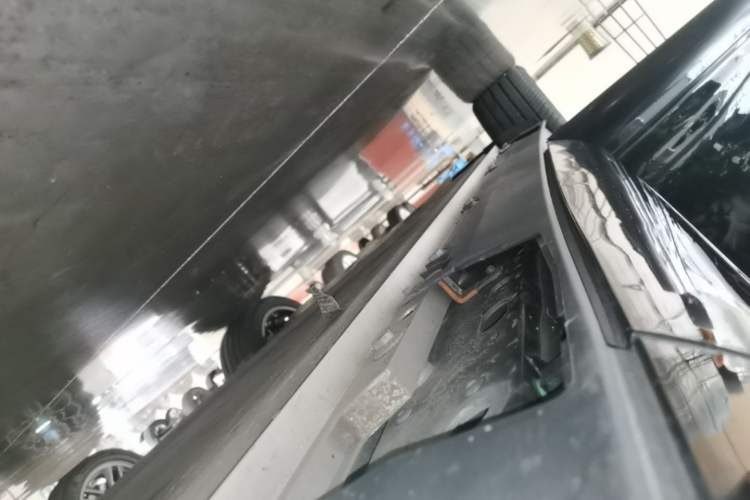 Used XPeng G9 2025 725 with Ultra-Long Range Max Right Side Sill