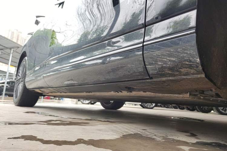 Used XPeng G9 2025 625 Long-Range Max Right Side Sill