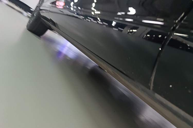 Used XPeng G9 2025 625 Long-Range Max Right Side Sill