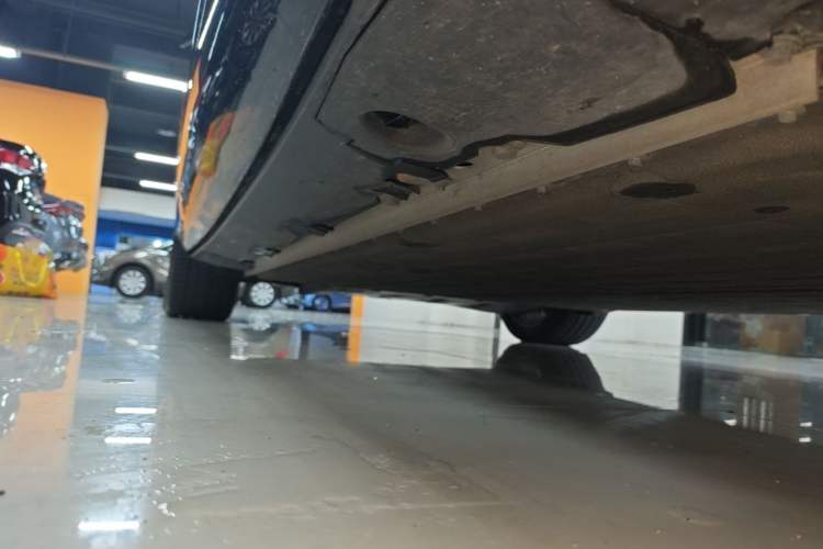 Used XPeng G9 2025 625 Long-Range Max Right Side Sill