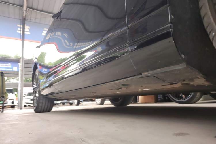 Used XPeng G9 2025 625 Long-Range Max Right Side Sill