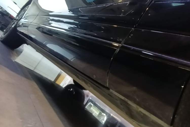 Used XPeng G9 2025 725 with Ultra-Long Range Max Right Side Sill