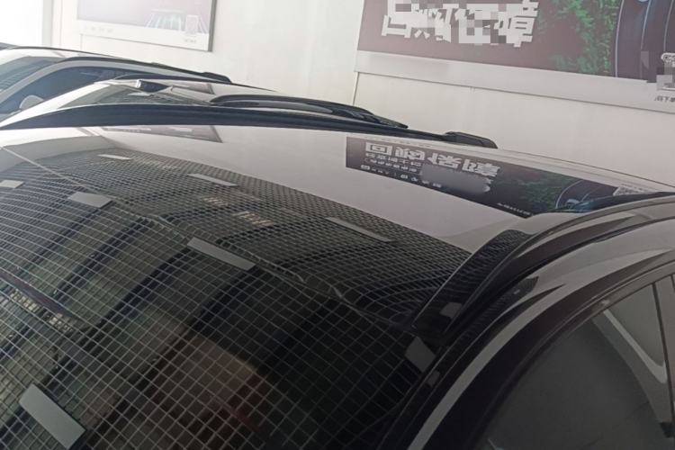 Used XPeng G9 2025 725 with Ultra-Long Range Max Roof