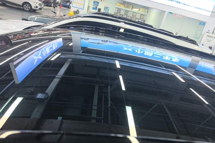 Used XPeng G9 2025 680 Ultra-Long Range All-Wheel Drive Max Roof