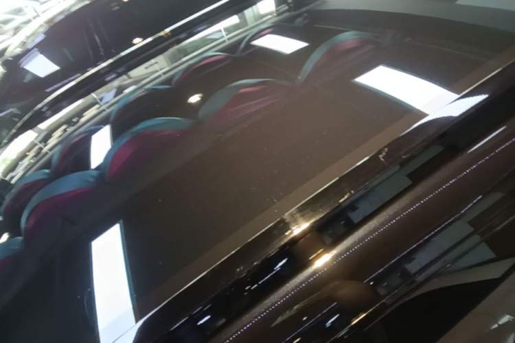 Used XPeng G9 2025 725 with Ultra-Long Range Max Roof