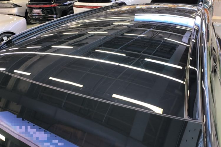 Used XPeng G9 2025 725 with Ultra-Long Range Max Roof
