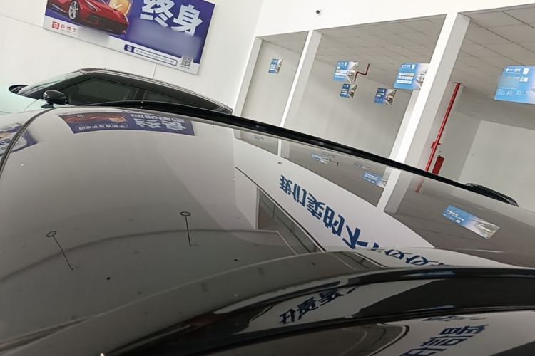 Used XPeng G9 2025 725 with Ultra-Long Range Max Roof