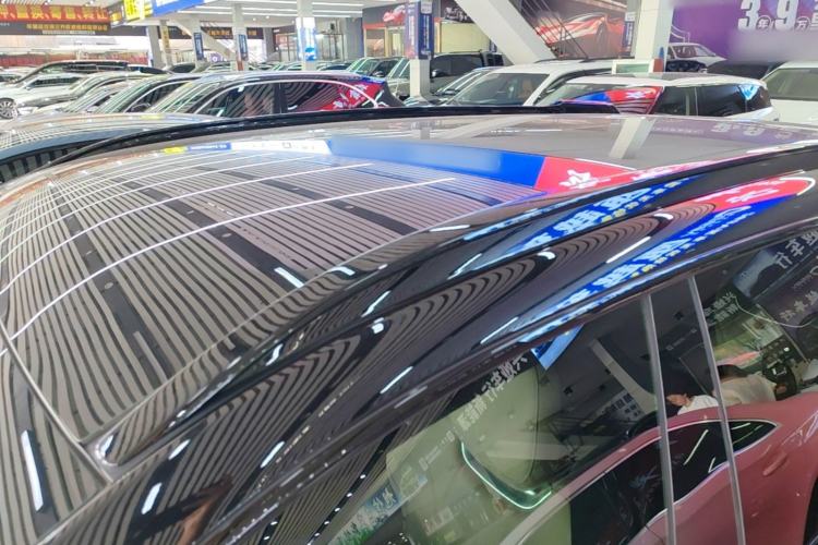 Used XPeng G9 2025 725 with Ultra-Long Range Max Roof