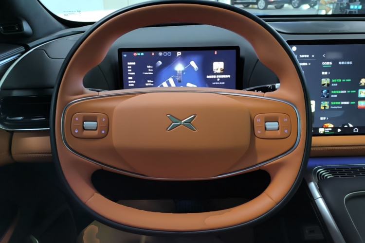 Used XPeng G9 2025 625 Long-Range Max Steering Wheel