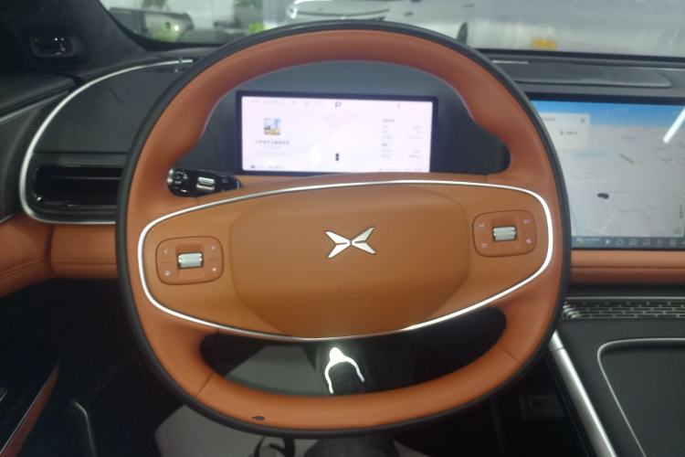 Used XPeng G9 2025 625 Long-Range Max Steering Wheel
