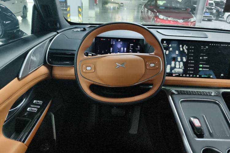 Used XPeng G9 2025 625 Long-Range Max Steering Wheel