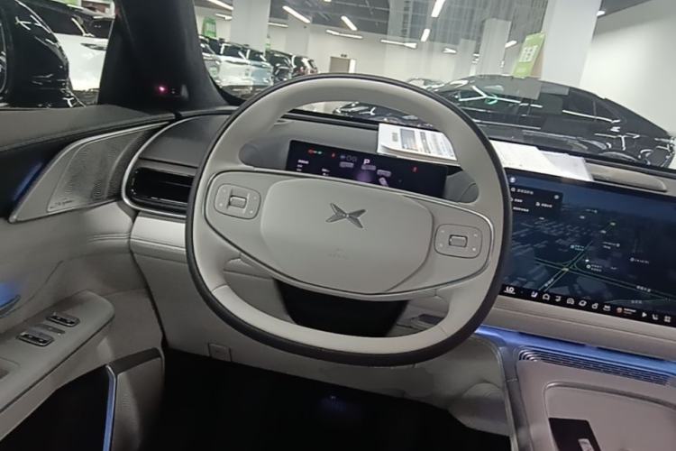 Used XPeng G9 2025 625 Long-Range Max Steering Wheel