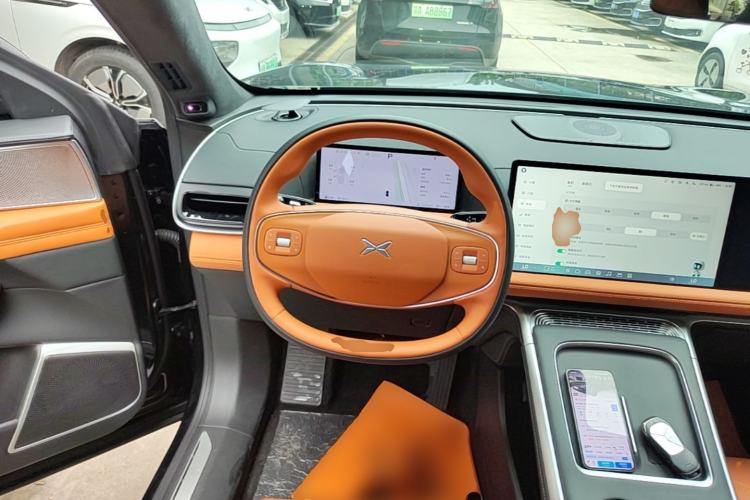 Used XPeng G9 2025 625 Long-Range Max Steering Wheel
