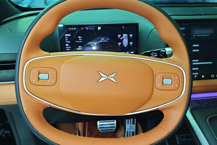 Used XPeng G9 2025 680 Ultra-Long Range All-Wheel Drive Max Steering Wheel