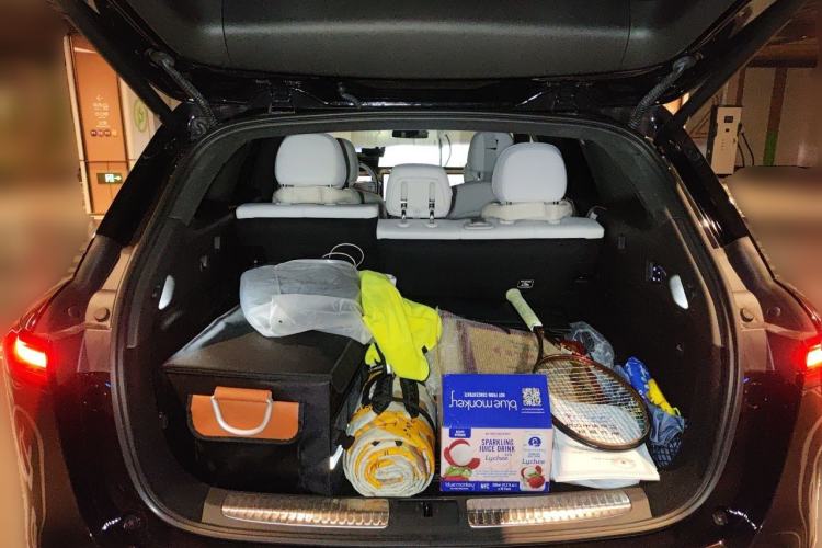 Used XPeng G9 2025 625 Long-Range Max Trunk