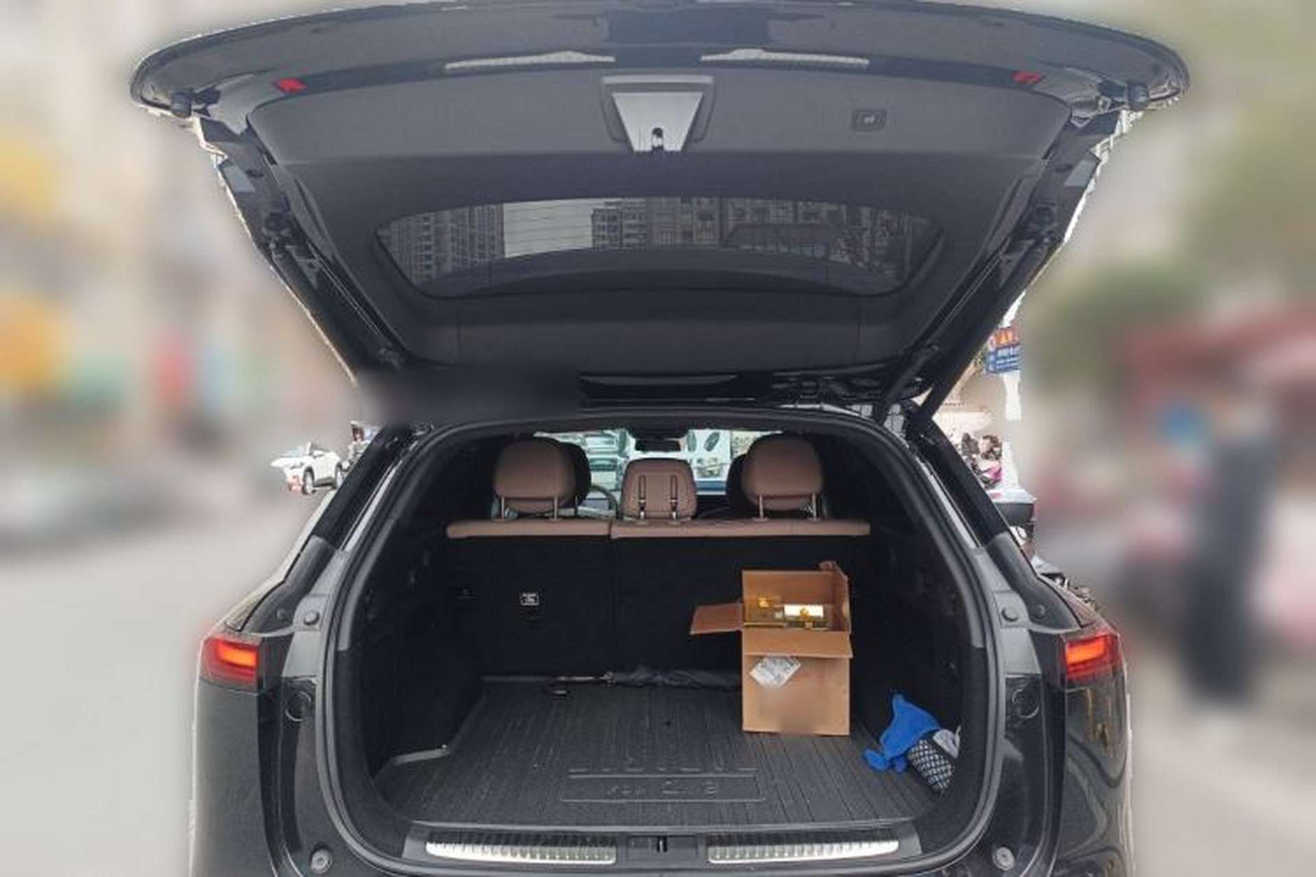 Used XPeng G9 2025 725 with Ultra-Long Range Max Trunk