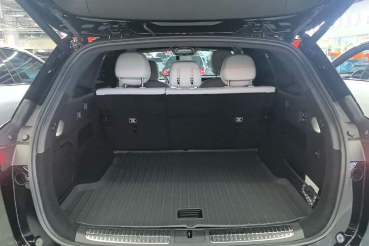 Used XPeng G9 2025 680 Ultra-Long Range All-Wheel Drive Max Trunk