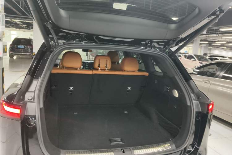 Used XPeng G9 2025 625 Long-Range Max Trunk