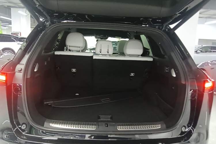 Used XPeng G9 2025 625 Long-Range Max Trunk