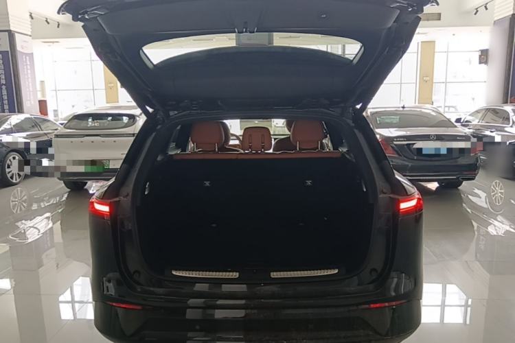 Used XPeng G9 2025 725 with Ultra-Long Range Max Trunk