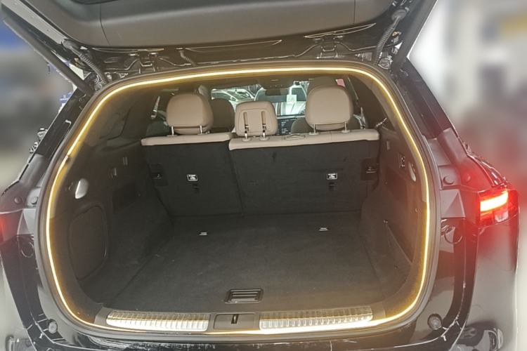 Used XPeng G9 2025 725 with Ultra-Long Range Max Trunk