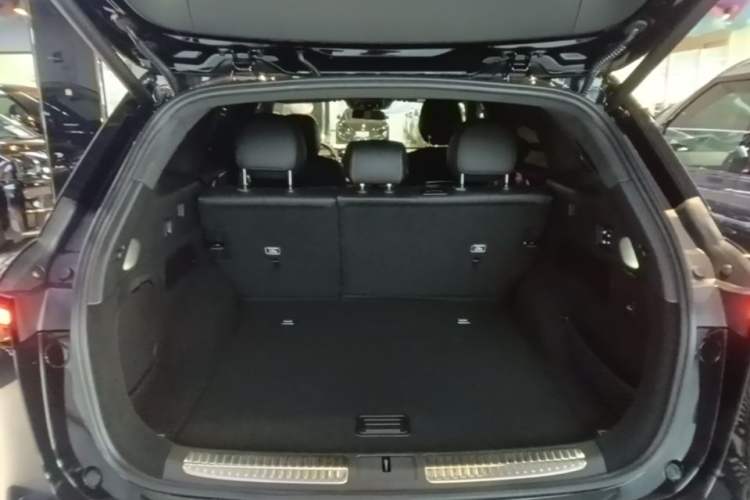 Used XPeng G9 2025 725 with Ultra-Long Range Max Trunk