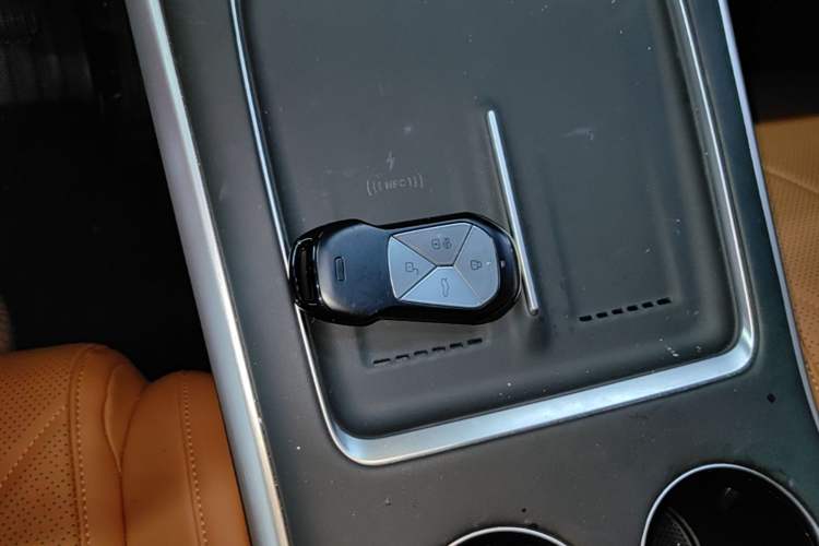 Used XPeng G9 2025 625 Long-Range Max Vehicle Key