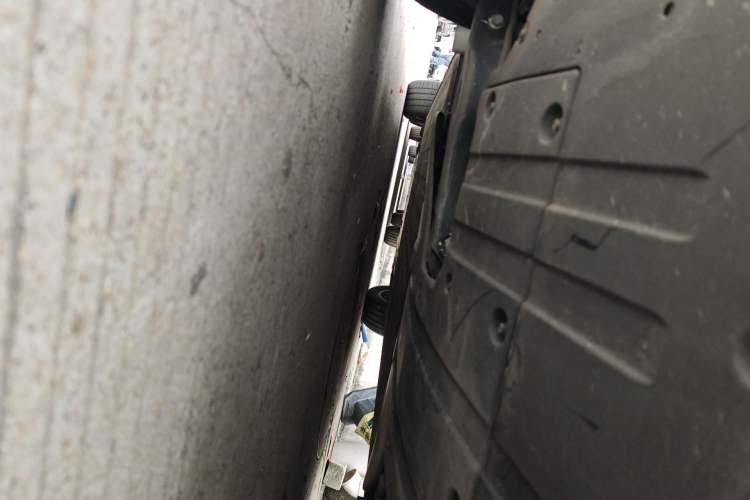 Used XPeng G9 2025 625 Long-Range Max Chassis Rear