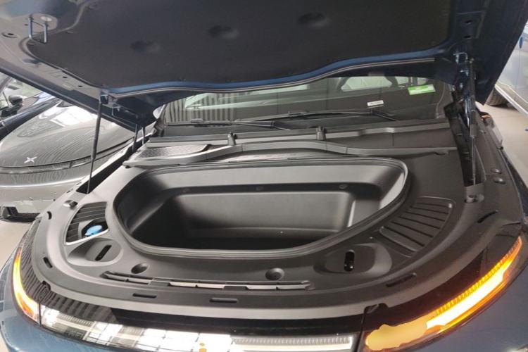 Used XPeng G9 2025 625 Long-Range Max Engine Bay