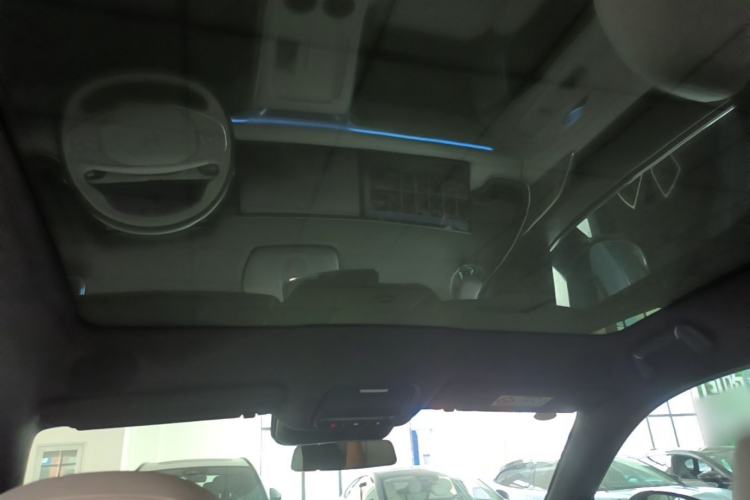 Used XPeng G9 2025 625 Long-Range Max Headliner