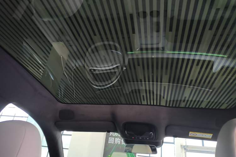 Used XPeng G9 2025 625 Long-Range Max Headliner