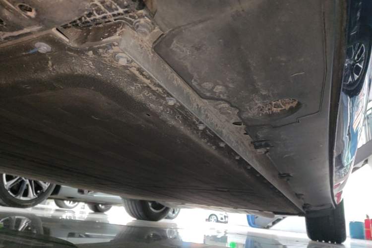 Used XPeng G9 2025 625 Long-Range Max Left Side Sill