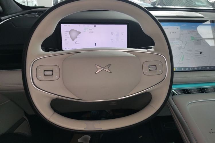 Used XPeng G9 2025 625 Long-Range Max Steering Wheel