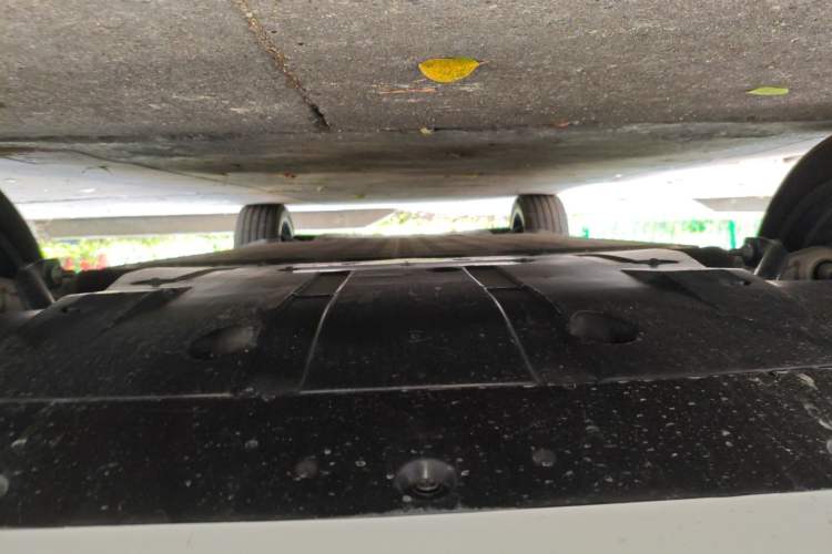 Used XPeng G9 2025 725 with Ultra-Long Range Max Chassis Front