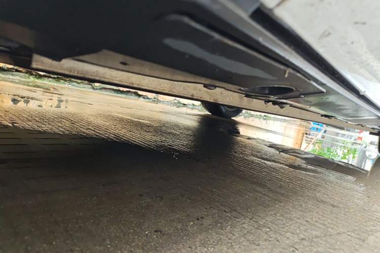 Used XPeng G9 2025 625 Long-Range Max Chassis Front Left