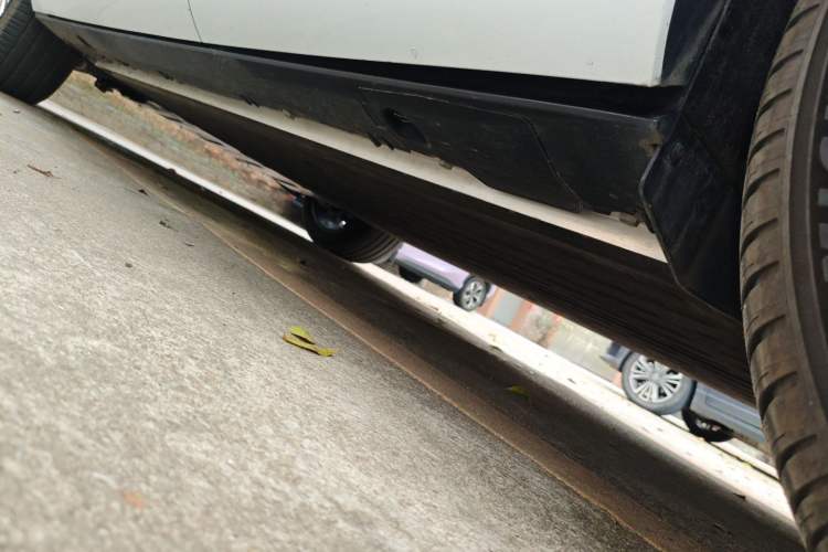 Used XPeng G9 2025 725 with Ultra-Long Range Max Chassis Rear Left