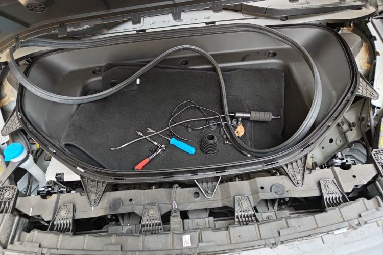Used XPeng G9 2025 625 Long-Range Max Engine Bay