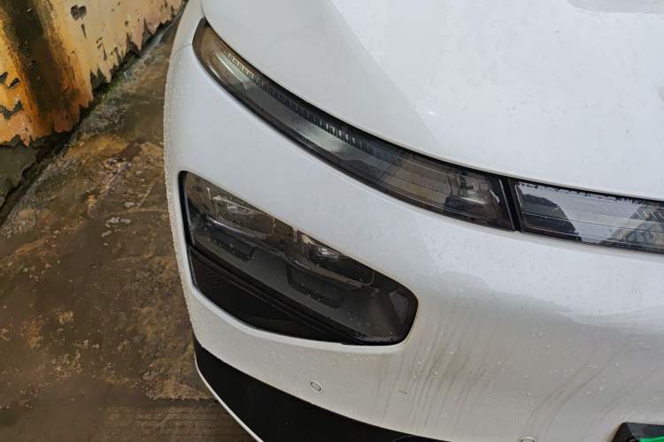 Used XPeng G9 2025 625 Long-Range Max Right Front Headlight