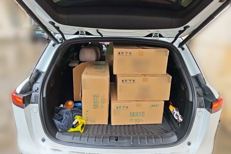 Used XPeng G9 2025 625 Long-Range Max Trunk