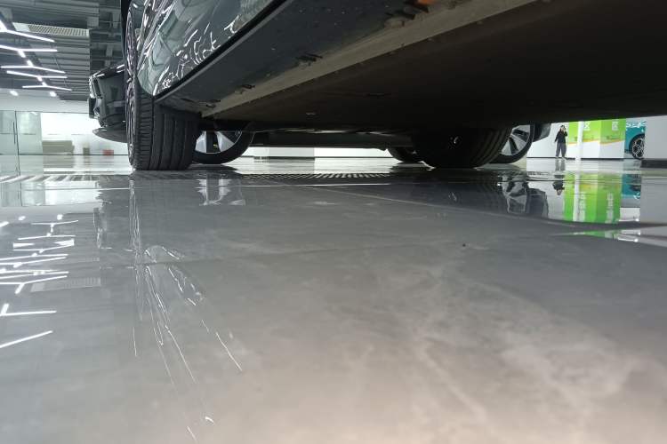 Used XPeng G9 2025 625 Long-Range Max Right Side Sill