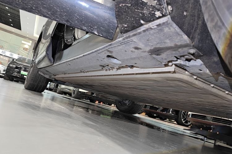 Used XPeng G9 2025 625 Long-Range Max Right Side Sill