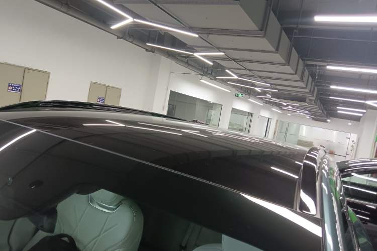 Used XPeng G9 2025 625 Long-Range Max Roof