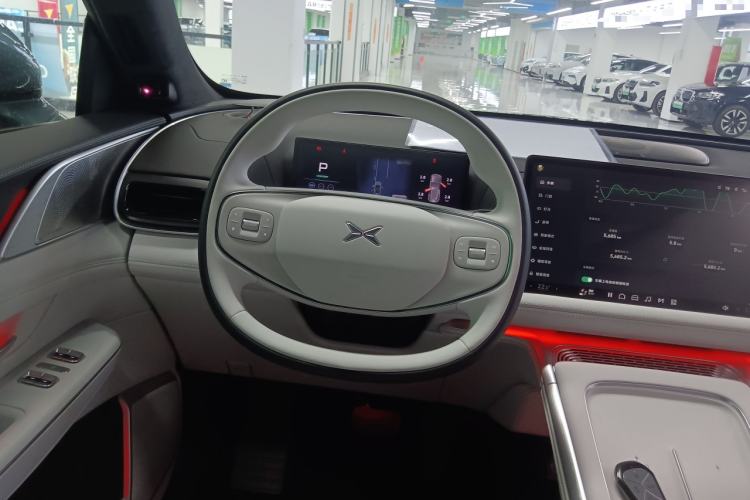Used XPeng G9 2025 625 Long-Range Max Steering Wheel