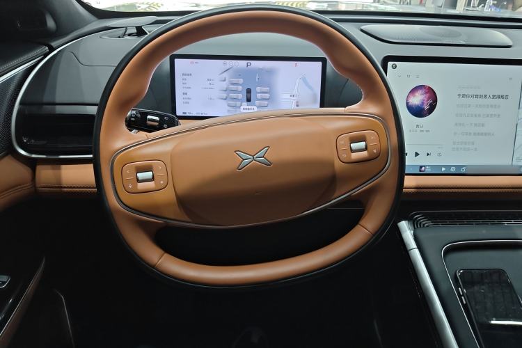 Used XPeng G9 2025 625 Long-Range Max Steering Wheel