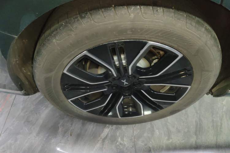 Used XPeng G9 2025 625 Long-Range Max Exterior 5