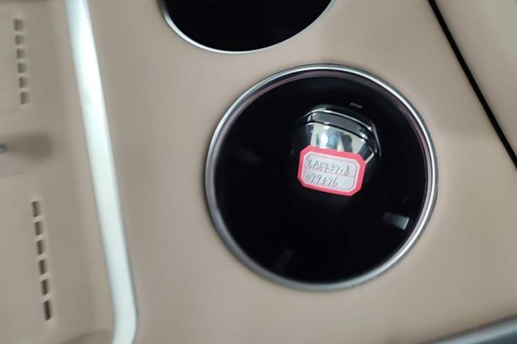 Used XPeng G9 2025 625 Long-Range Max Interior 1