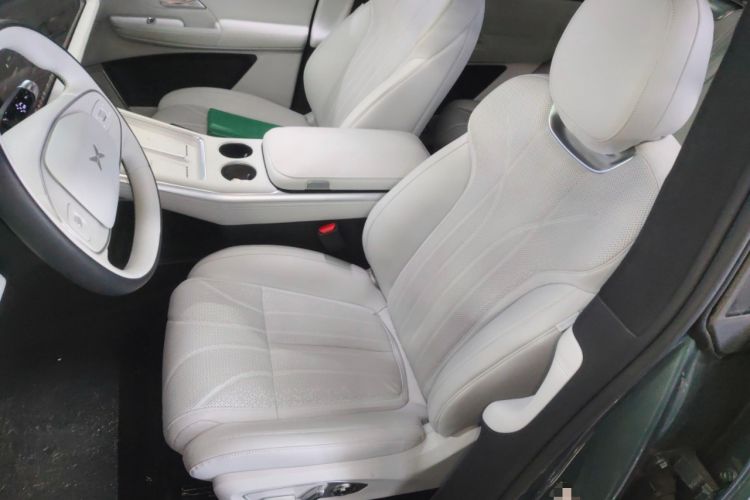 Used XPeng G9 2025 625 Long-Range Max Left Front Seat