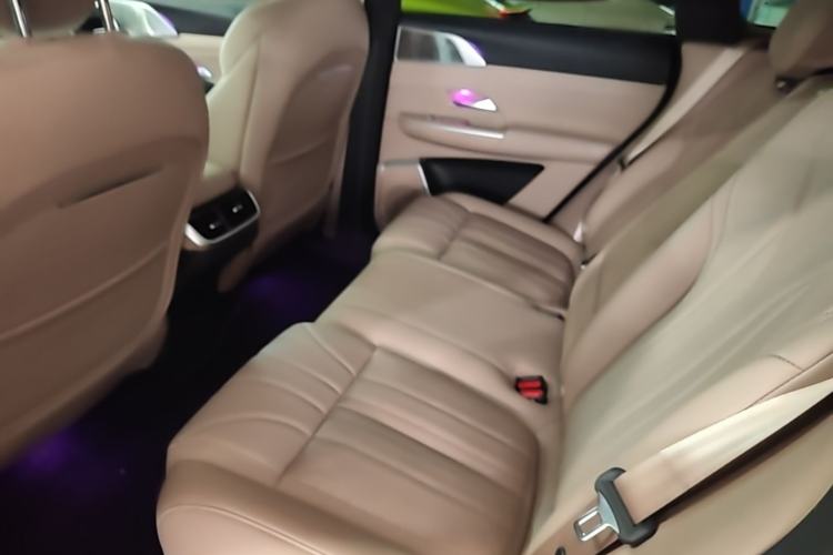 Used XPeng G9 2025 625 Long-Range Max Left Rear Seat