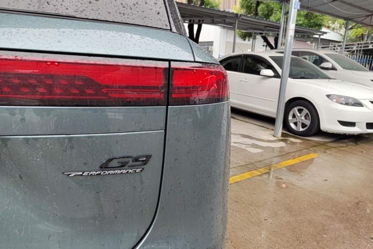 Used XPeng G9 2025 680 Ultra-Long Range All-Wheel Drive Max Right Rear Taillight