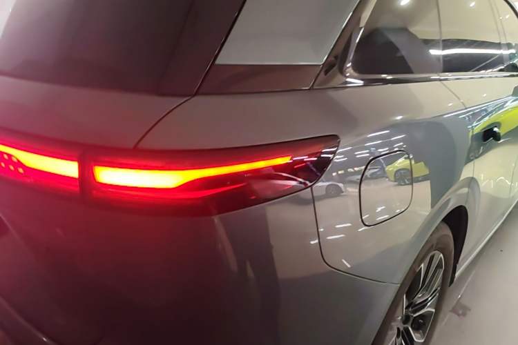 Used XPeng G9 2025 625 Long-Range Max Right Rear Taillight